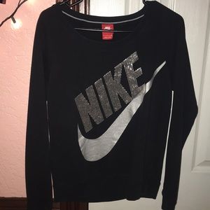 NIKE crewneck sweatshirt